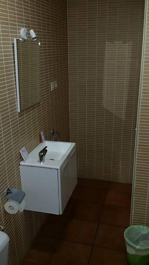 Hostal Velarde Talavera de la Reina Bagian luar foto