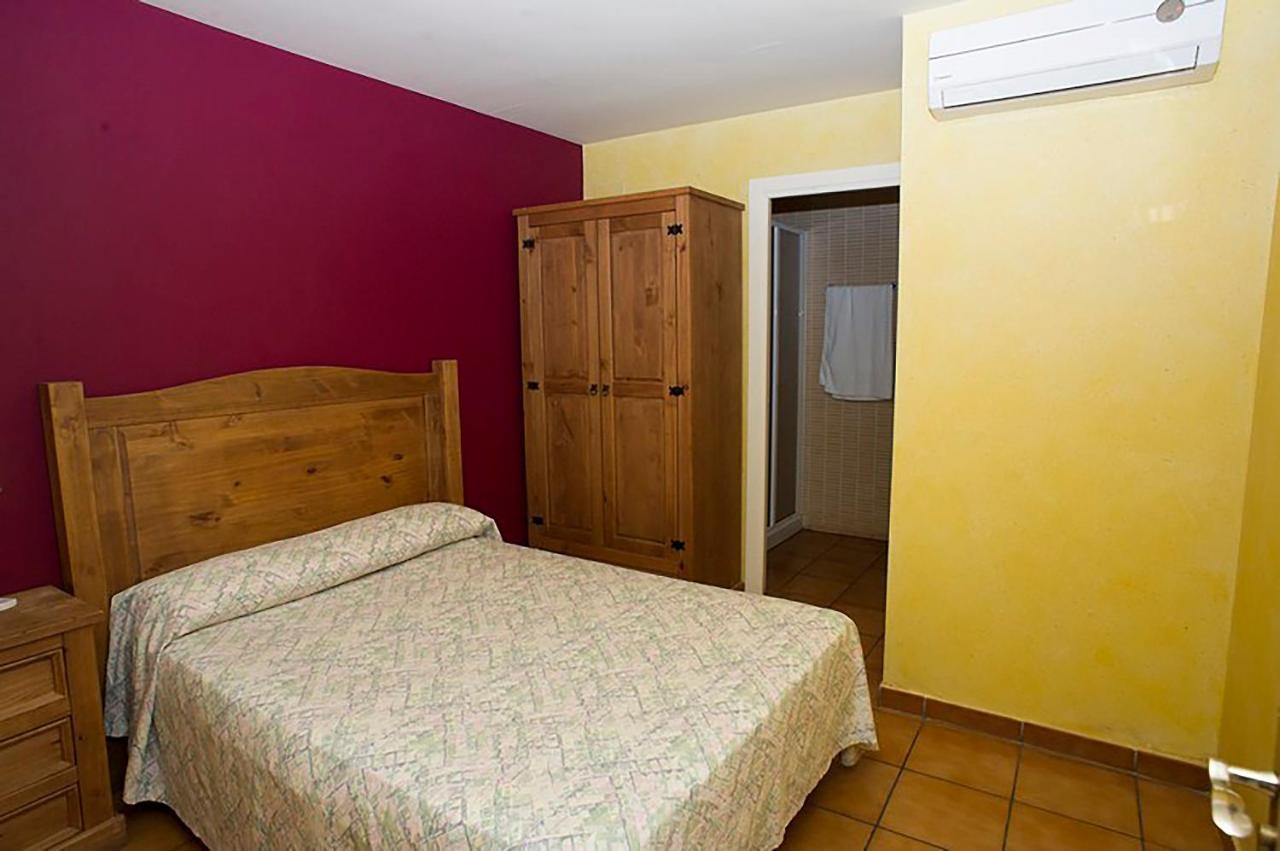 Hostal Velarde Talavera de la Reina Bagian luar foto
