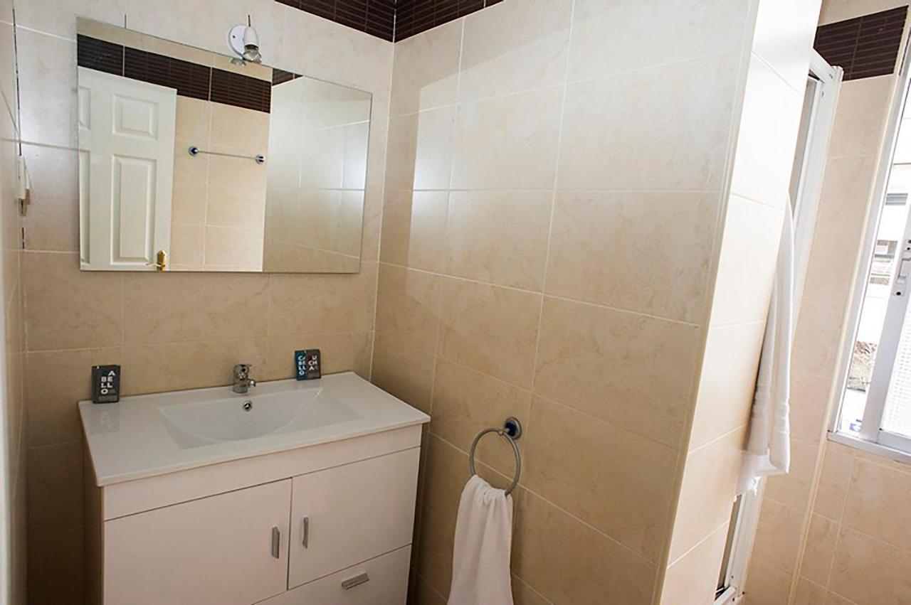 Hostal Velarde Talavera de la Reina Bagian luar foto
