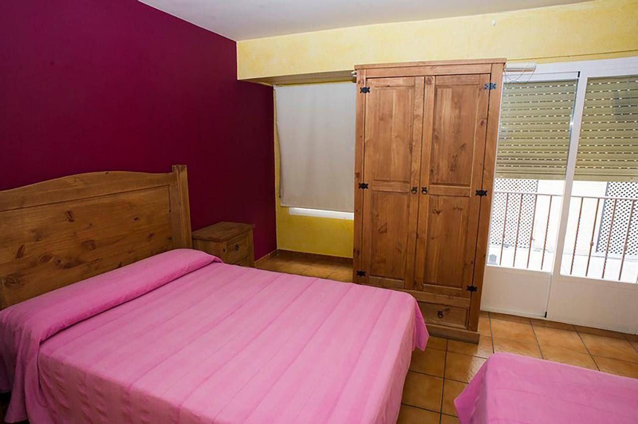 Hostal Velarde Talavera de la Reina Bagian luar foto