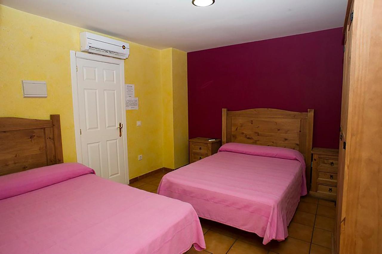 Hostal Velarde Talavera de la Reina Bagian luar foto
